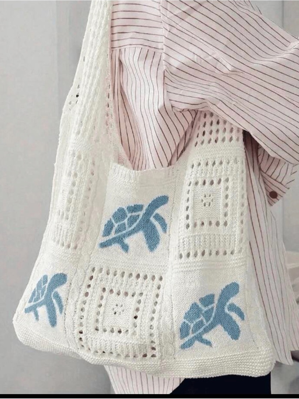 Shein Hand-Knit White Tote Bag with Blue Turtle Motif